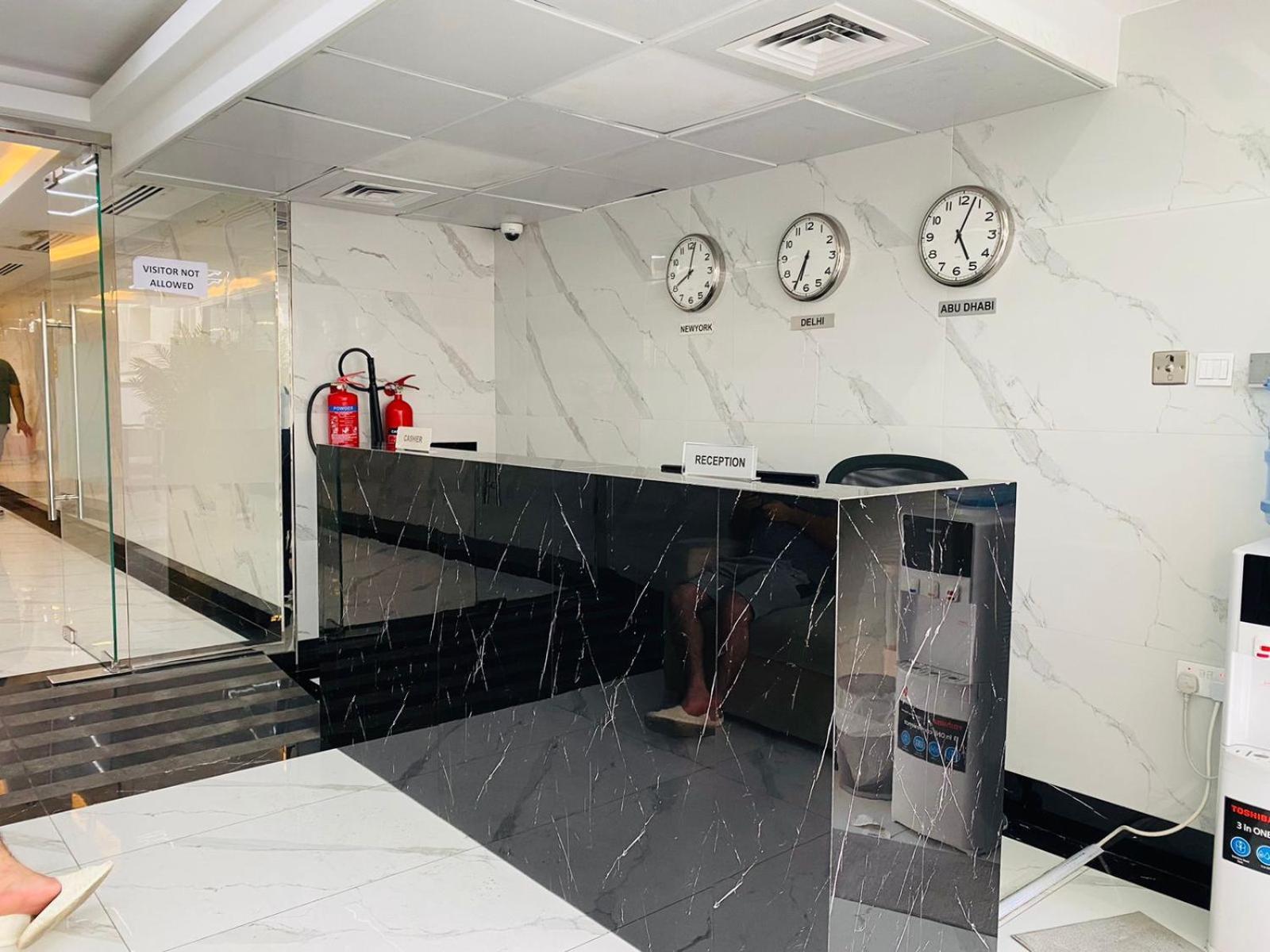 Yoi Pod Hostel - Deira Дубай Екстериор снимка
