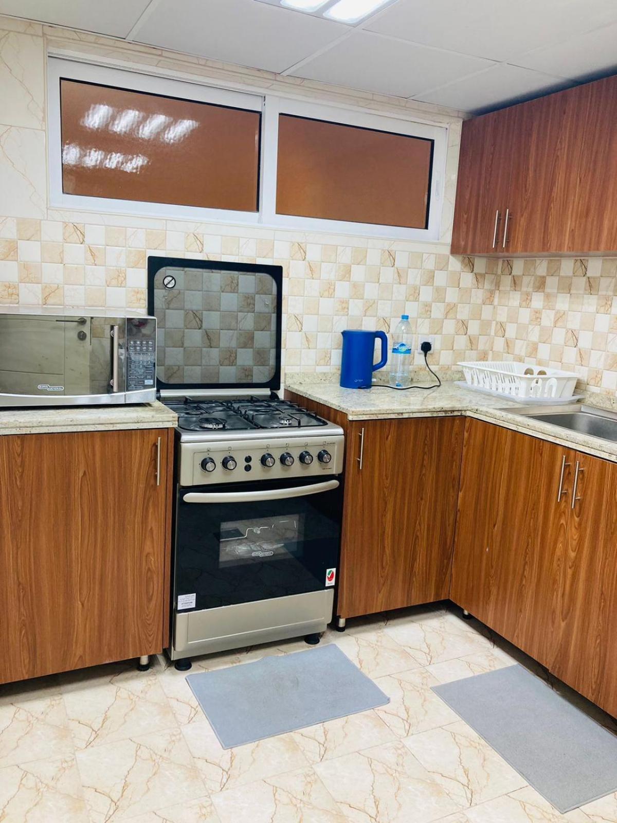 Yoi Pod Hostel - Deira Дубай Екстериор снимка